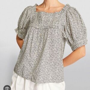 Doen
Cream cottage, Ivy floral Blouse